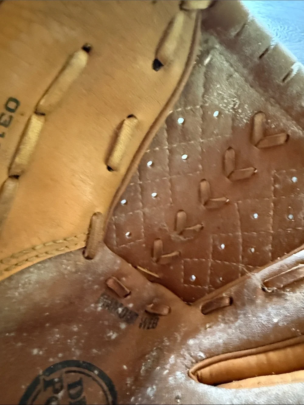 Kids' Tan Leather Baseball Glove